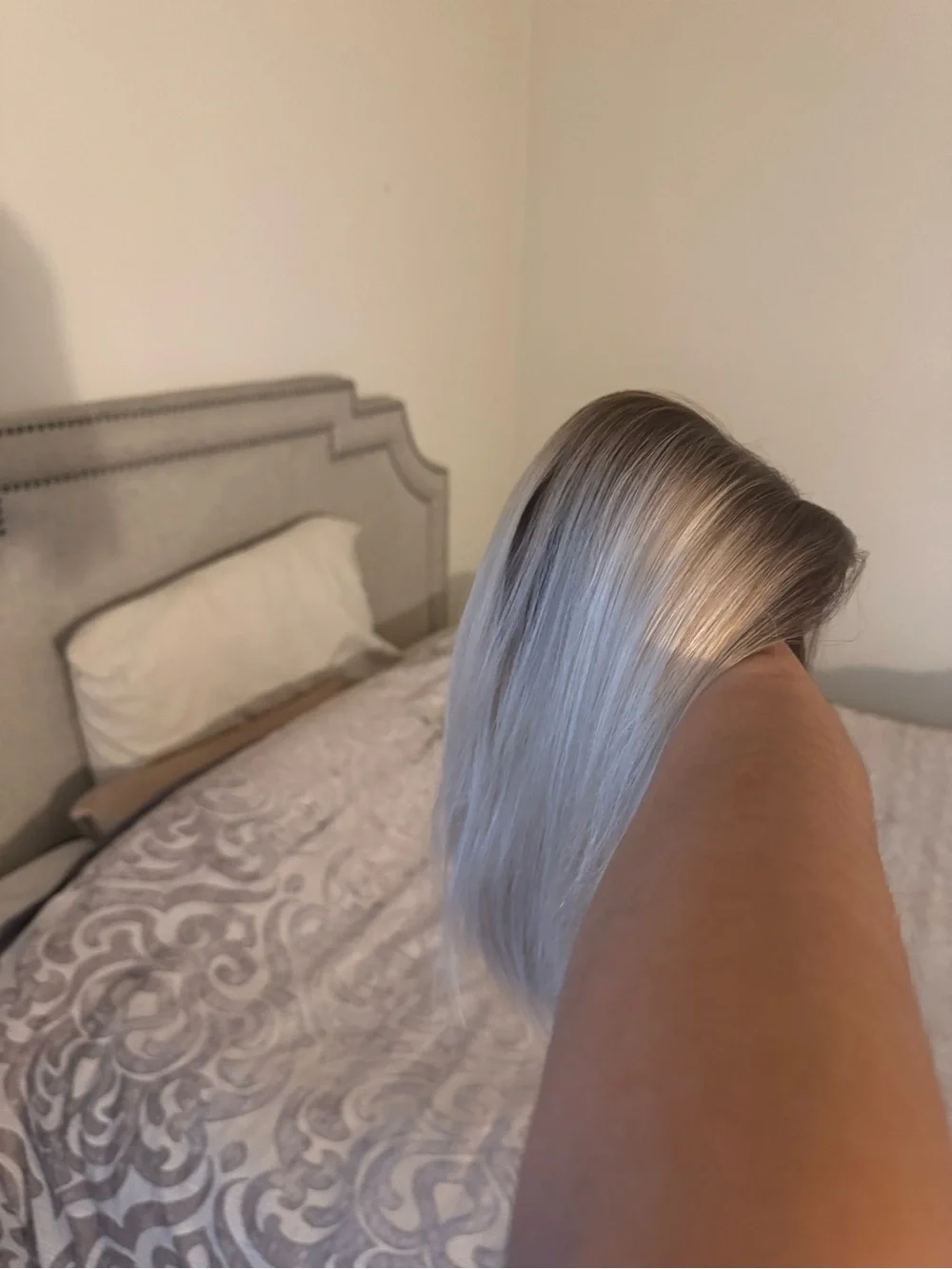 Blonde Ombre Wig - Natural Dark Roots to Light Blonde